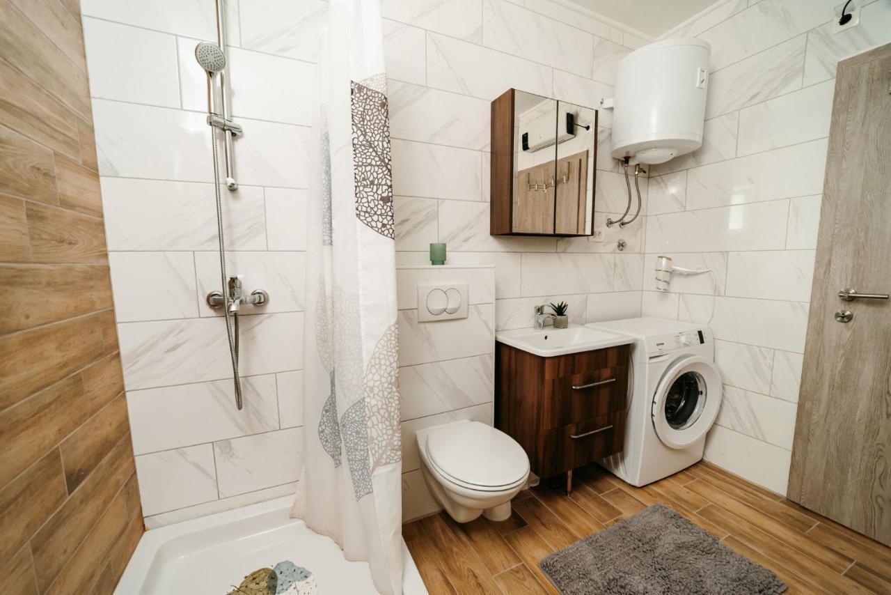 Seka Apartment *